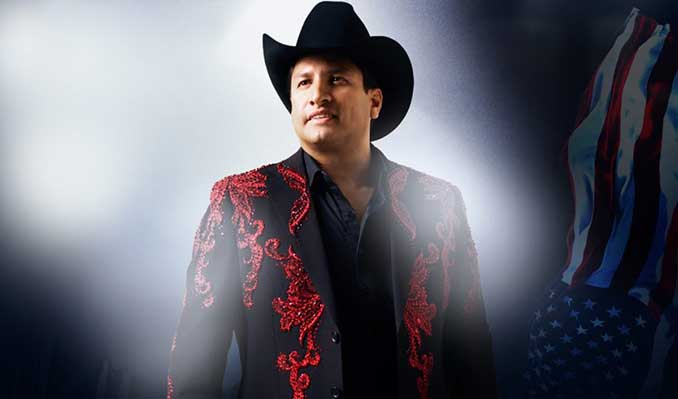 Julión Álvarez, primer artista latino en llenar tres veces consecutivas el SoFi Stadium de Los Ángeles