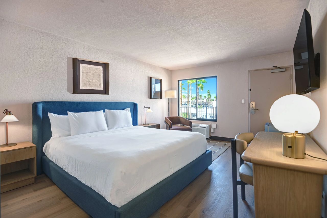 Standard King Room at Dunes