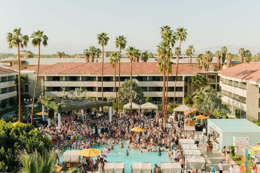 splash house at the hilton