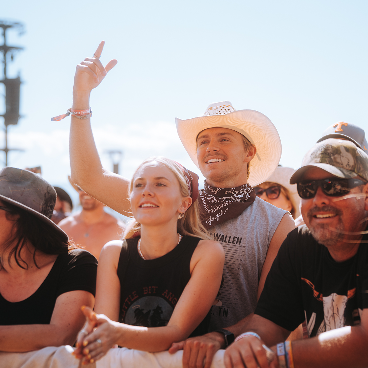 Couple in Front Row Pit Viewing at Stagecoach