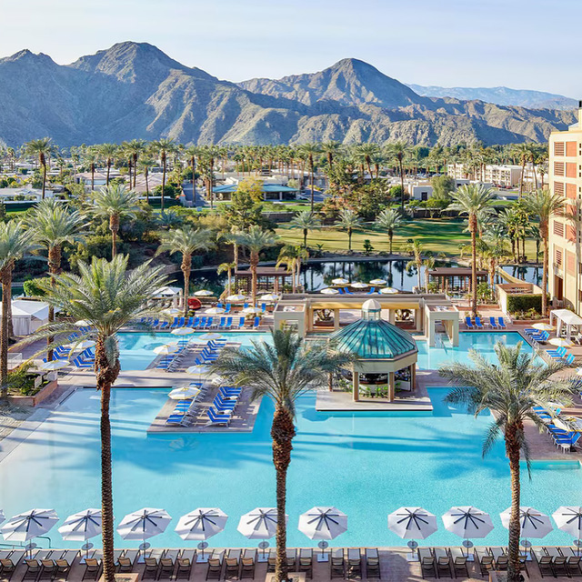 Hotel pool