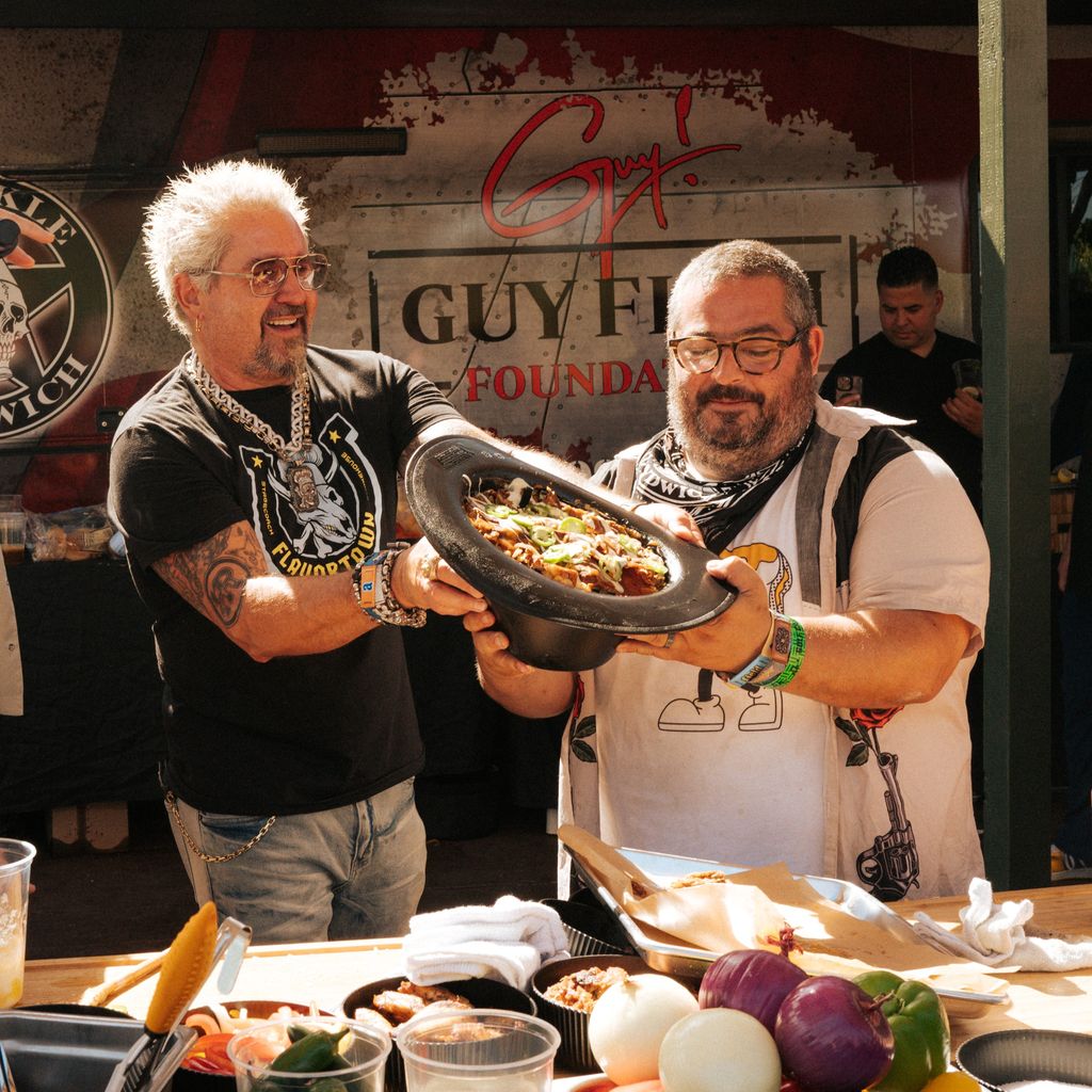 GUY FIERI’S STAGECOACH SMOKEHOUSE