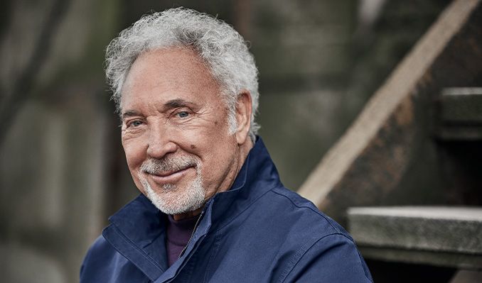 Tom Jones photo