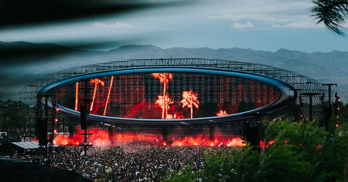 Head Trip stage at dusk